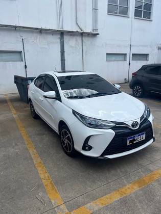 TOYOTA YARIS 1.5 16V FLEX SEDAN XLS CONNECT MULTIDRIVE TOYOTA YARIS 1.5 16V FLEX SEDAN XLS CONNECT MULTIDRIVE